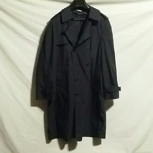 TRENCH COAT