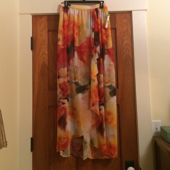 NEW Alice + Olivia watercolor maxi skirt - Picture 4 of 4
