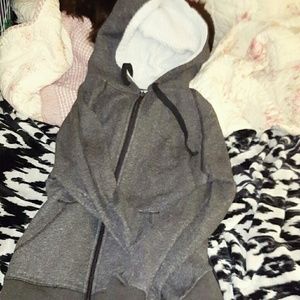 Cute long sleeve hoodie size: 1X but fits smaller