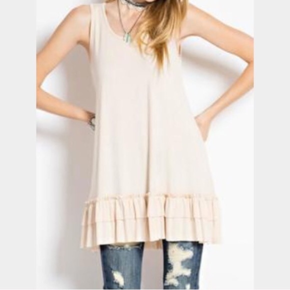 Beige tank tunic with chiffon bottom