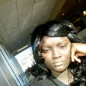 Meet your Posher, Sylvia