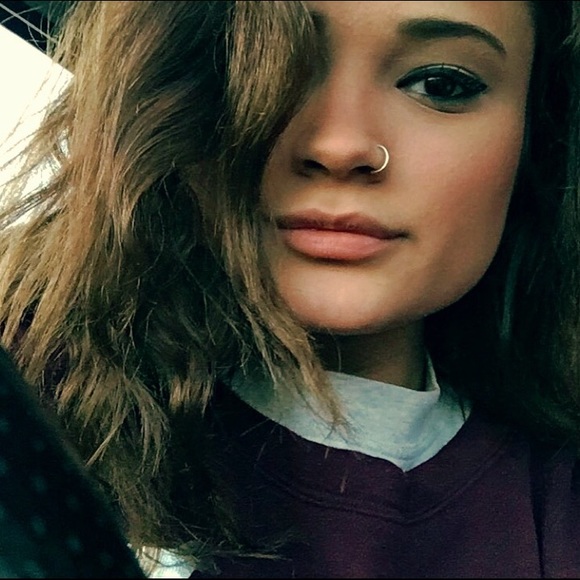 Meet your Posher, Ana