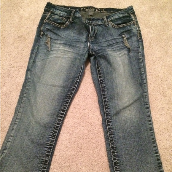 Rue 21 brand. - Picture 1 of 3
