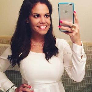 Meet your Posher, Yindra