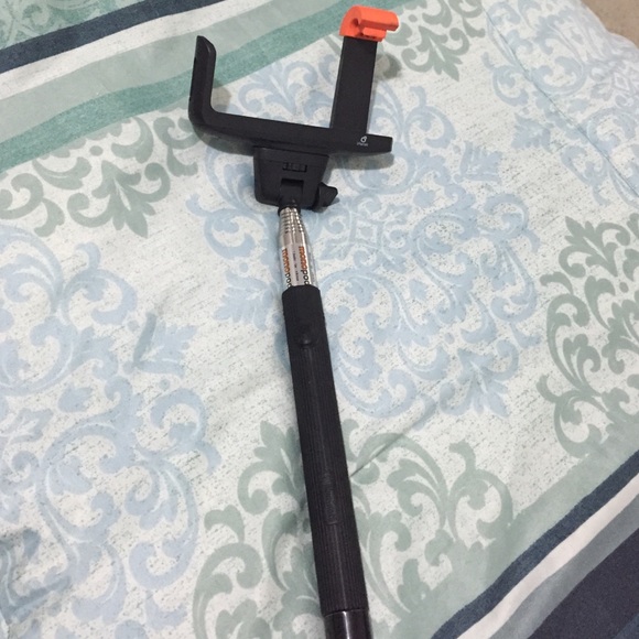 Bluetooth Selfie Stick