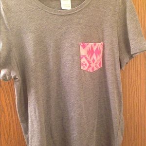 VS Pink Pocket Tee w/ mini dog bundle