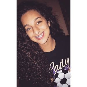 Meet your Posher, Hannah