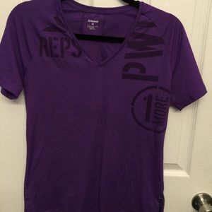 Reebok wicking work out tshirt medium