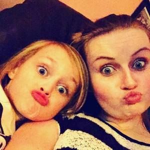 Meet your Posher, Katelyn