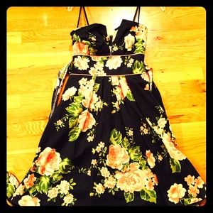 Strapless flowered dress