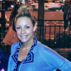 Meet your Posher, Emily