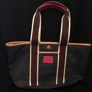 NEW (without tags)Never Used Authentic Coach Purse