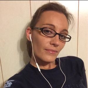 Meet your Posher, Serina