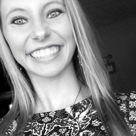 Meet your Posher, Harley - Picture 1 of 1