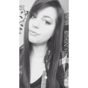 Meet your Posher, Tia