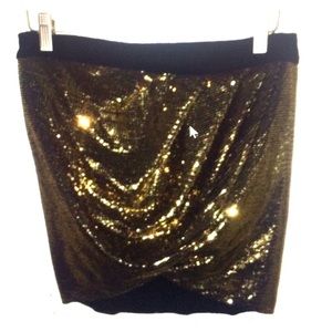 Fredericks of Hollywood sequin mini. Small. 1 week