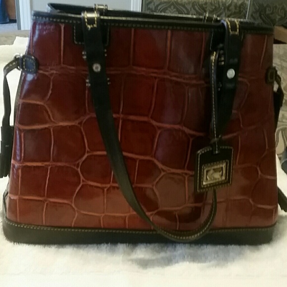FINAL MARK DOWN!!!  Dooney and Bourke purse