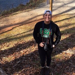 Meet your Posher, Stephanie