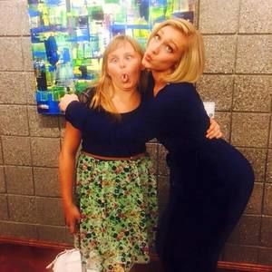 Meet your Posher, Caitlin