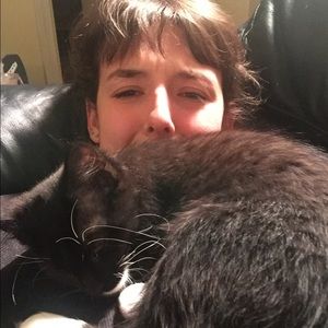 Meet your Posher, Laura