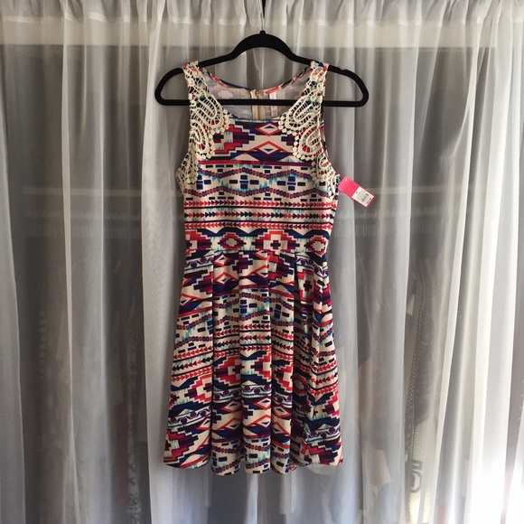 Multi-colored polyester summer dress
