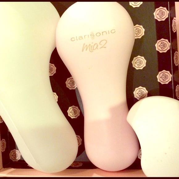Final Price! READ MY COMMENT. 🎉Clarisonic Mia2🎉