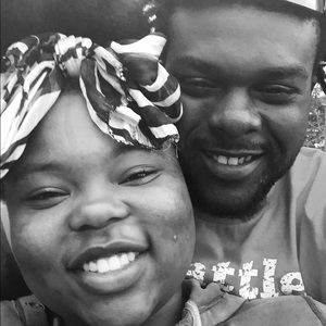 Meet your Posher, Myia