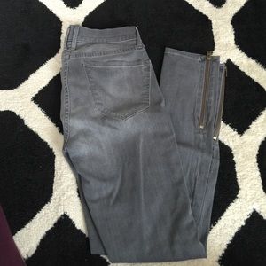 Madewell grey skinny jeans with ankle zipper