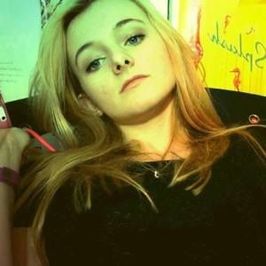 Meet your Posher, Adrianah