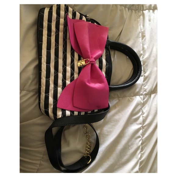 Betsey Johnson Handbags - 🚫SOLD🚫 bundled and traded