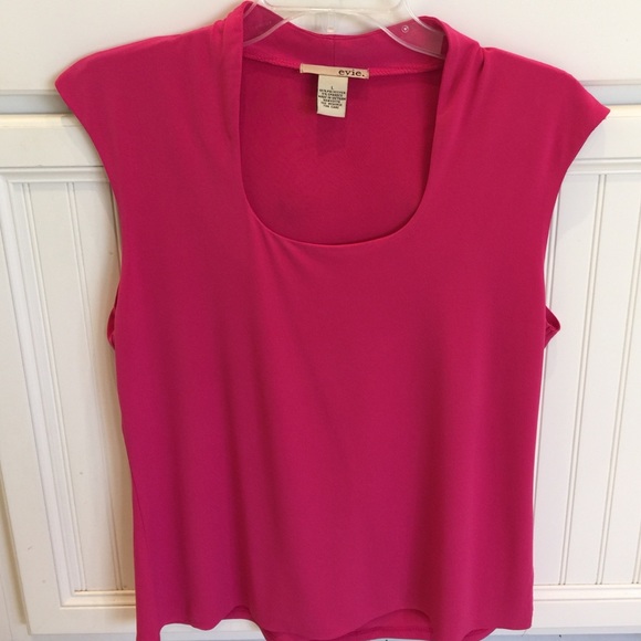 Fushia stretchy top