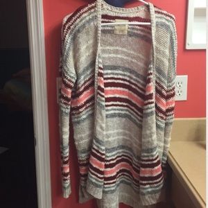Hollister sweater! Make offer :)