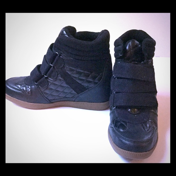 Hightop Quilted Sneaker Bootie, Velcro Clousure