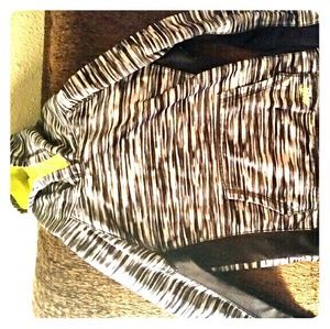 *SOLD* Girls avia fleece-lined pullover hoodie!!