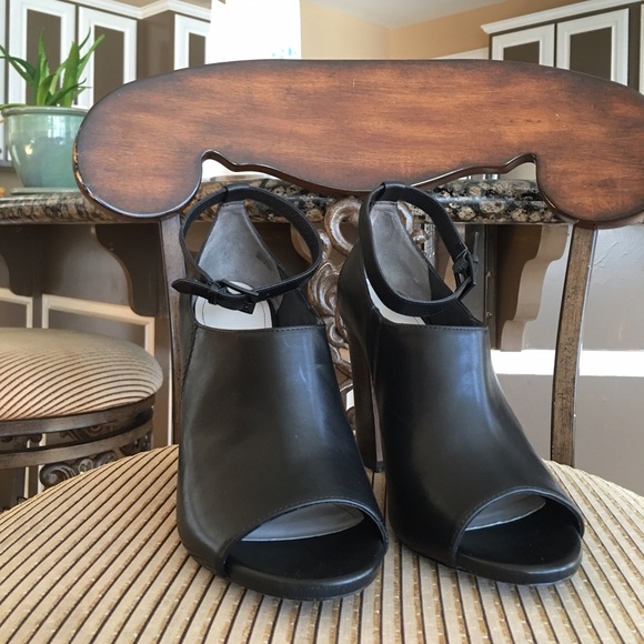 Pour la Victoire Heels shoes - Picture 4 of 4