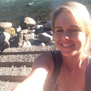 Meet your Posher, Stacy