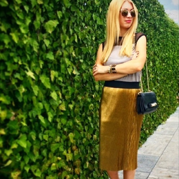 Perfect Condition! Gold micro pleat midi skirt