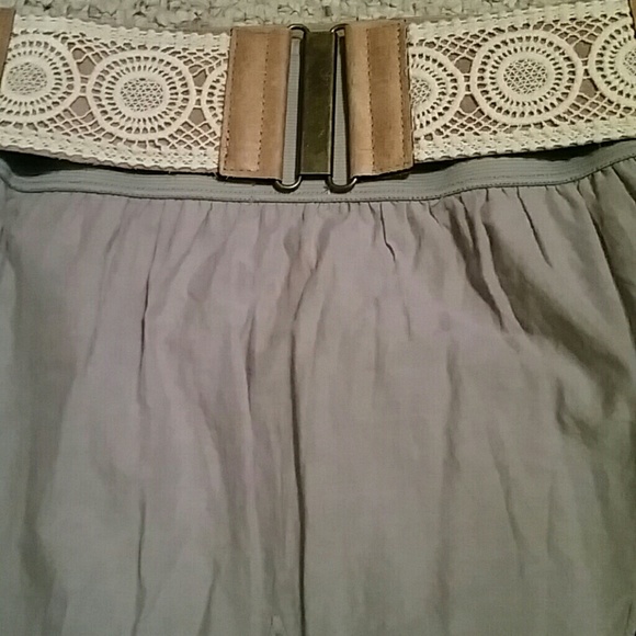 94Very cute grey skirt! Belt included! - Picture 3 of 4