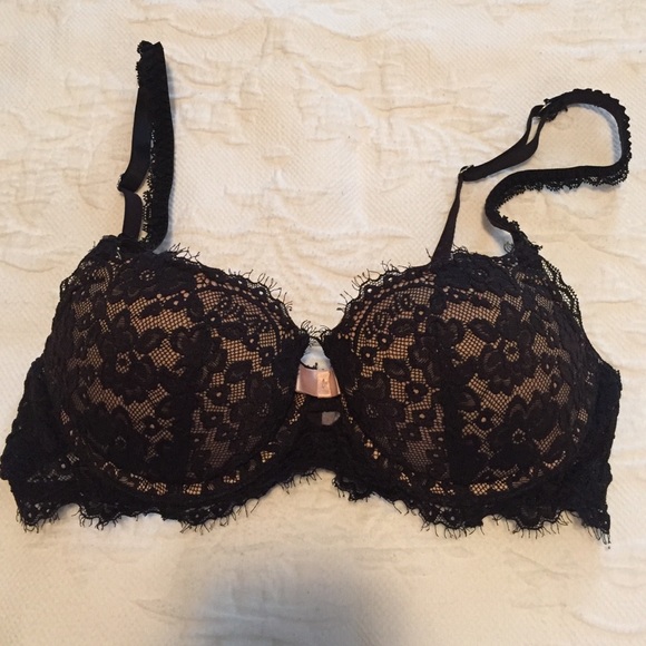 Perfect condition 32b aerie black lace bra