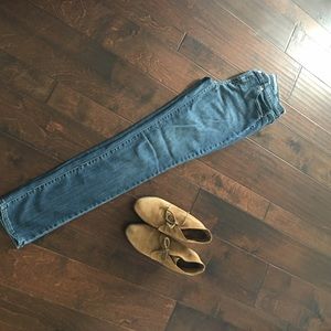 DKNY SOHO Skinny Jean. Very gently worn.