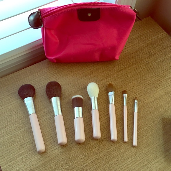 Brand new brush set