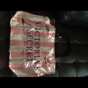 VS brand new tote