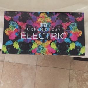 Urban Decay Electric Palette