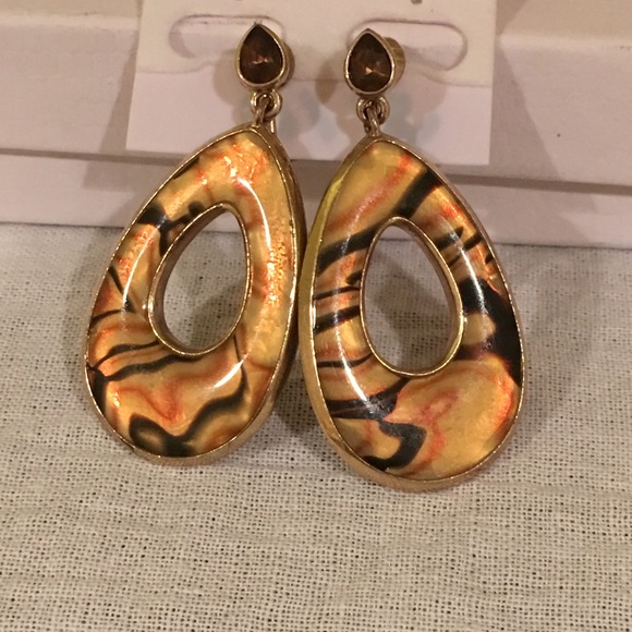 Vintage elegant earrings