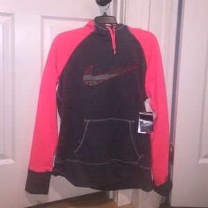 Brand new nike therma-fit hoodie