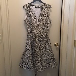 Black and white pattern dress