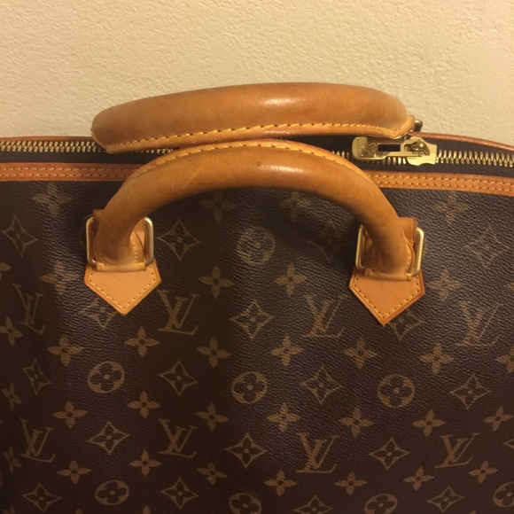 Authentic Louis Vuitton Overnight Monogram Alma - Picture 2 of 4