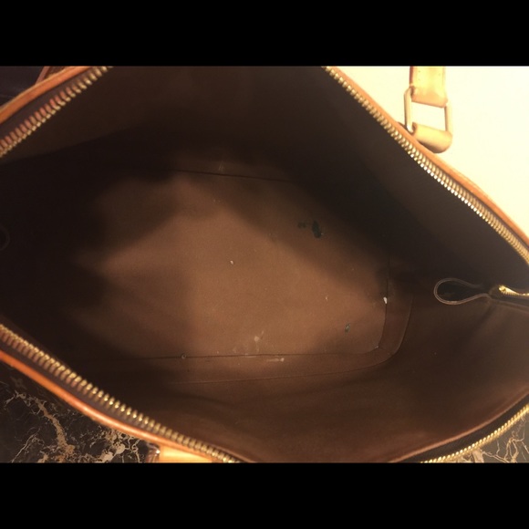 Authentic Louis Vuitton Overnight Monogram Alma - Picture 4 of 4