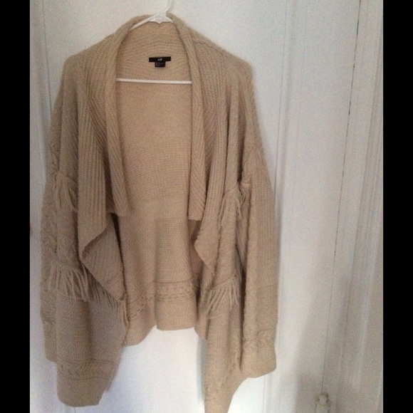 🔷🔷🔷 SALE Both for $10 H&M Sweater