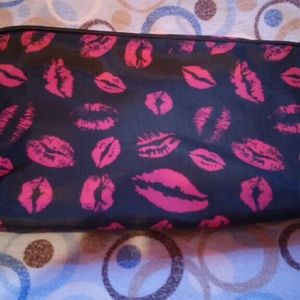 Cosmetic bag